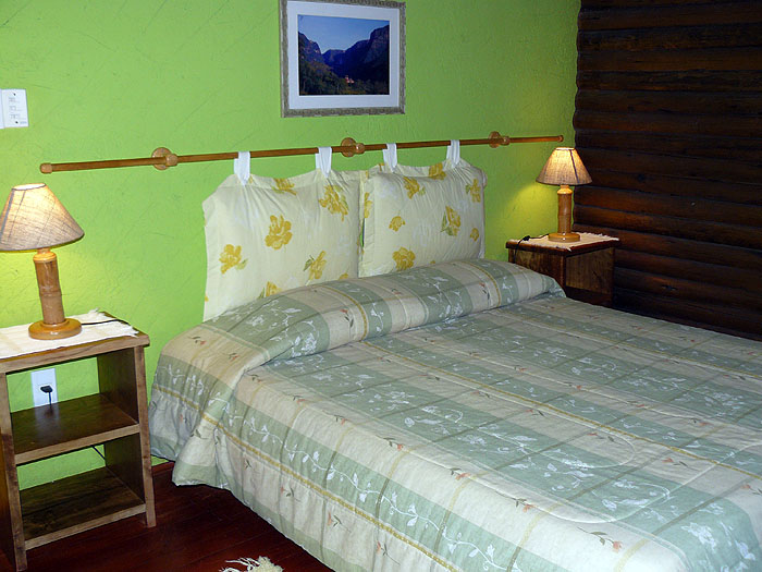 BR0911SM129_refugio-pedra-afiada-two-bedroom-cabin.jpg [© Last Frontiers Ltd]