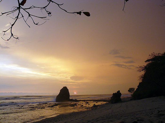 CR0508SM389_sunset-beach-santa-teresa.jpg [© Last Frontiers Ltd]