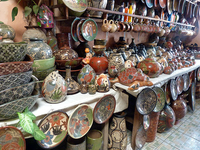 NI0913SM0707_san-juan-de-oriente-pottery.jpg [© Last Frontiers Ltd]