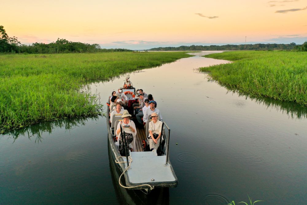 PE2106DE265_delfin-3-skiff.jpg [© Last Frontiers Ltd]