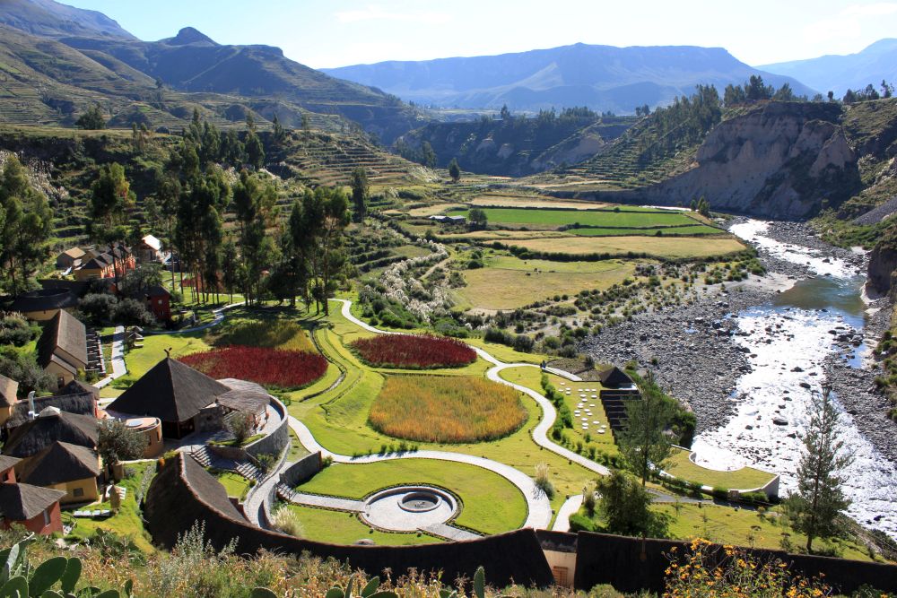 PE2500CL12_colca-lodge-exterior.jpg [© Last Frontiers Ltd]